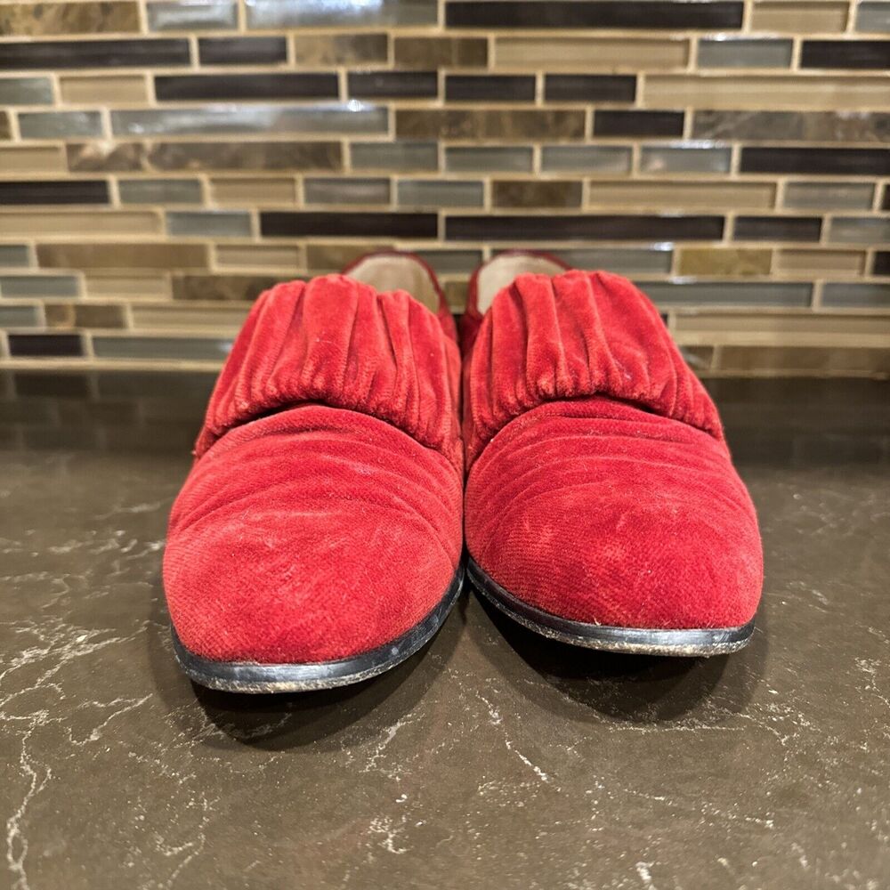 Vtg TOKIO KUMAGAI Paris Red Velvet Pull On Loafers Women’s Italy Size 37 7 - Picture 3 of 9